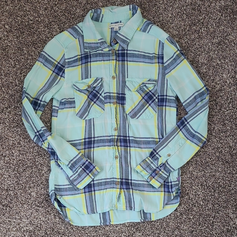 American Eagle Outfitters Flannel Plaid Shirt